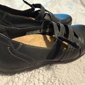 Earth Origins Black Mary Jane Flats